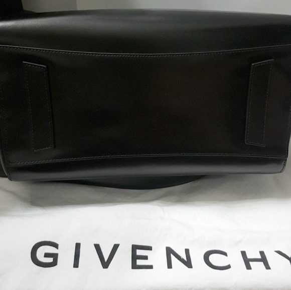 GIVENCHY ANTIGONA MEDIUM - Picture 4 of 9